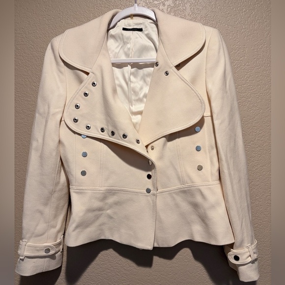 Elie Tahari Jackets & Blazers - Elie Tahari Cream Button Jacket with Silver Details Size M